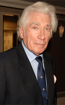 Frank Finlay